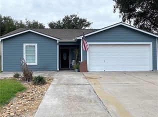 127 Sun Harbor St, Rockport, TX 78382