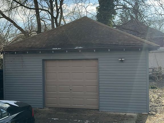 4th image of 1110 Baxter St SE