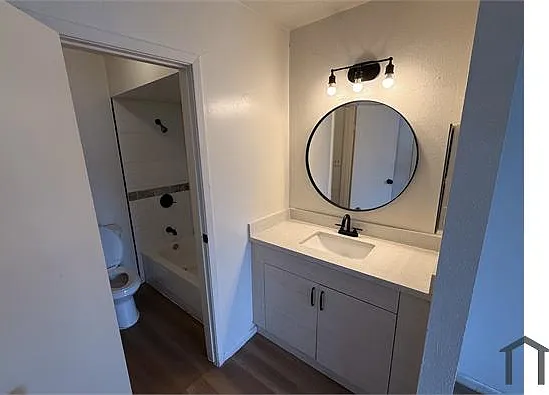 2 bed, 1050 sqft, $1,450 — Photo 3