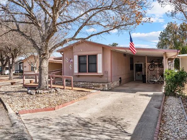 55 Maple Rd S, Kerrville, TX 78028