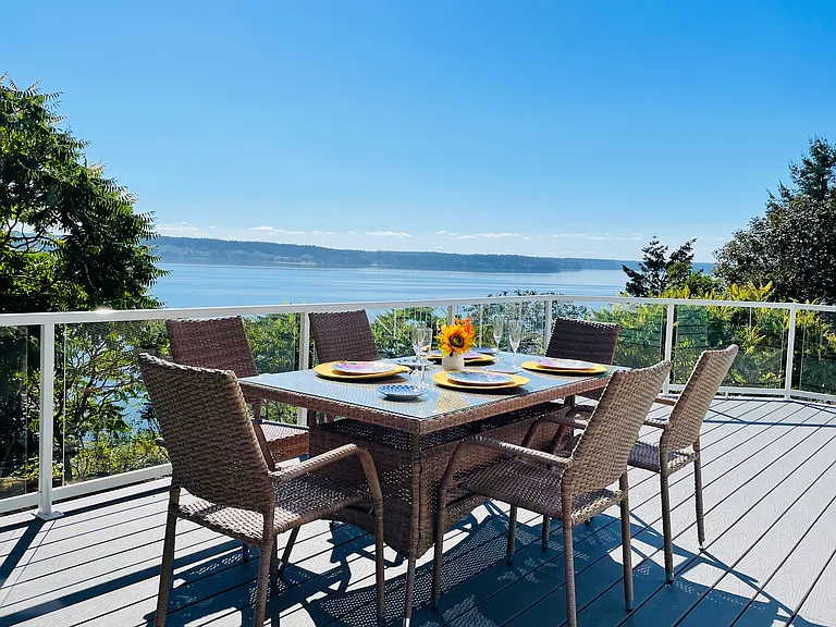 796 Leschi Way — Photo 11