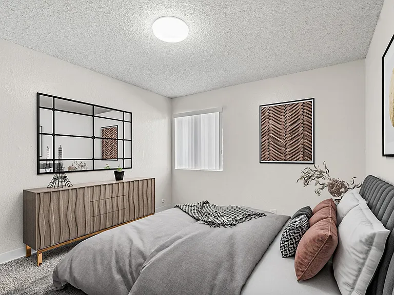 Clayton Crossing Apartments — Photo 16