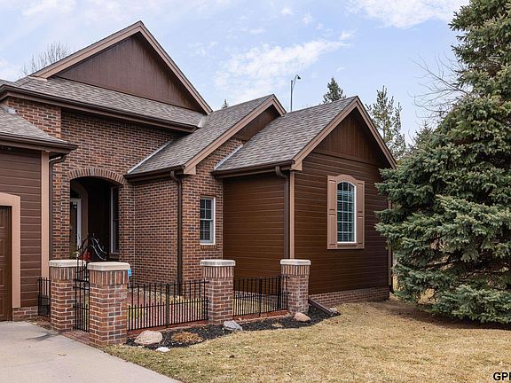 4th image of 18010 Dewey Cir