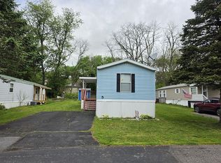 5 Midtown Vlg, Larksville, PA 18651