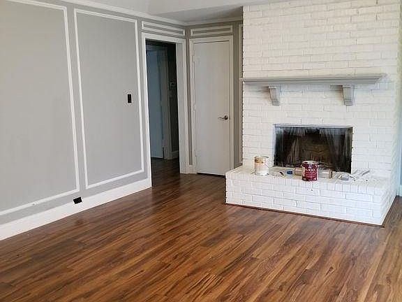 4th image of 904 Azalia Dr