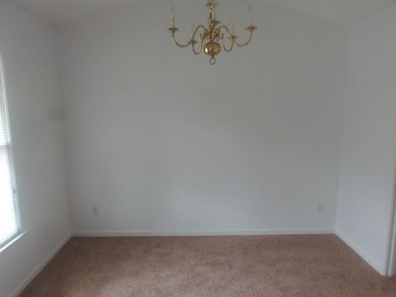 2nd image of 1009 Hort St