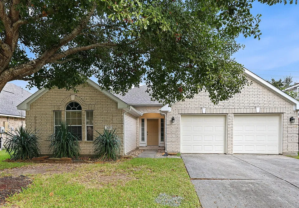 622 Oak Briar Dr