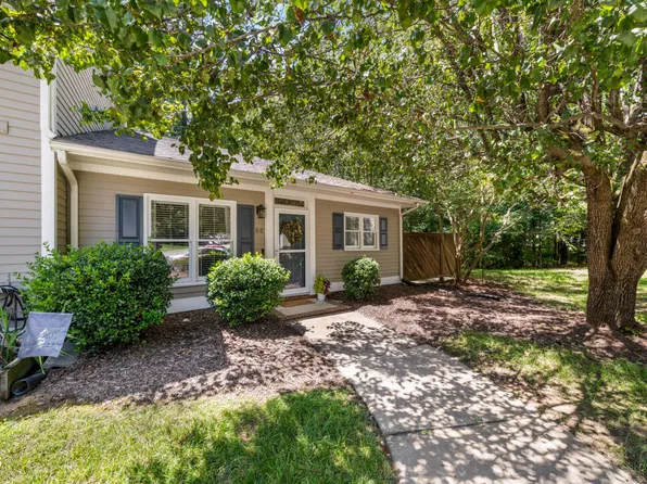 66 Forest Oaks Dr, Durham, NC 27705