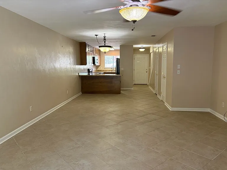 3207 Shamrock St E #18 — Photo 4