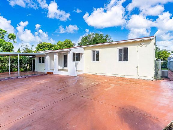 4th image of 701 Tamiami Canal Rd