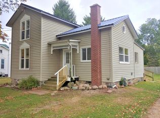 428 N Swan St, Colon, MI 49040