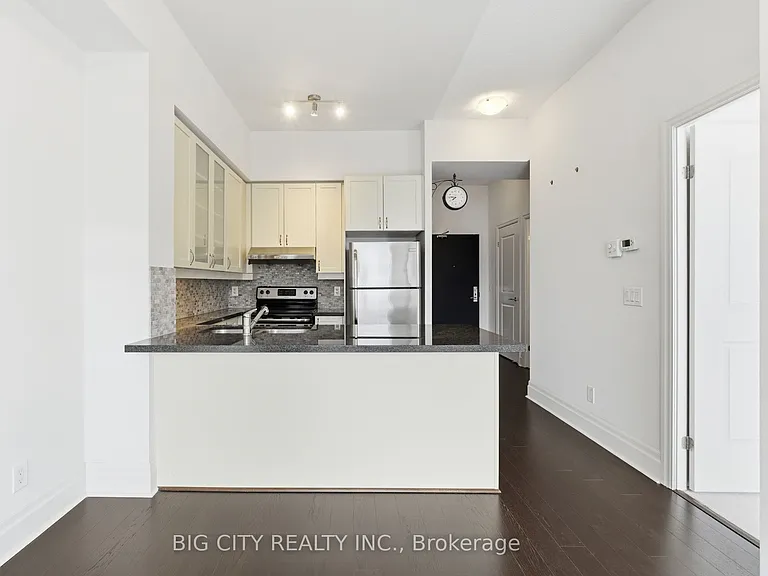 131 Upper Duke Cres #1005 — Photo 13