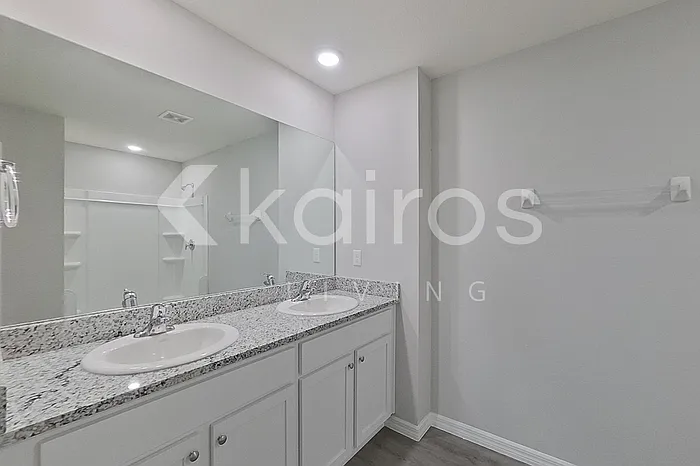 8740 SW 43rd Ter — Photo 19
