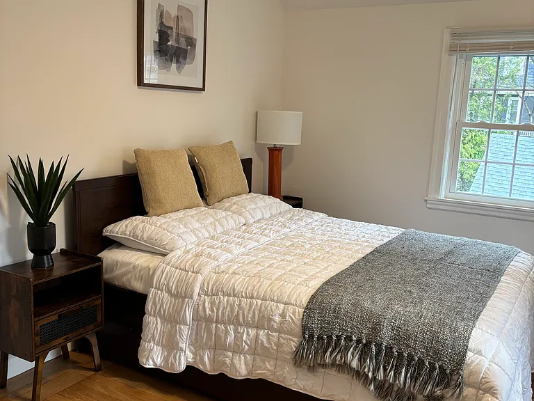 60 Sargent Ave — Photo 12