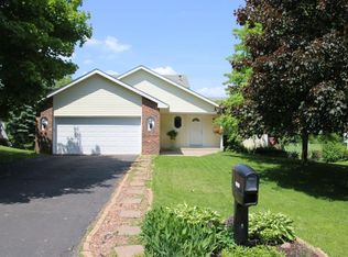 17252 Idlewood Way, Lakeville, MN 55044