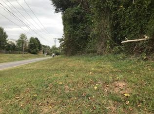 400 Hemlock Rd, Salem, VA 24153