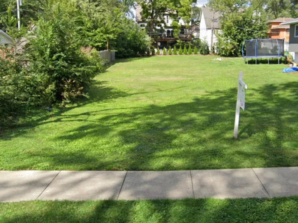 1108 Carol St, Downers Grove, IL 60516