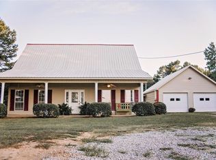 633 Topsy Rd, Randolph, MS 38864