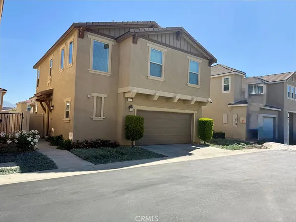 17119 Gray Pine Pl, San Bernardino, CA 92407