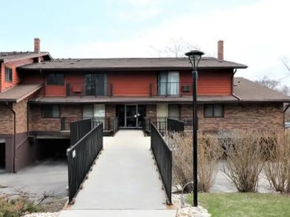 8530 West Waterford AVENUE #7, Greenfield, WI 53228