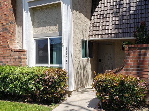 Entrance to 14232 Blackpool Road