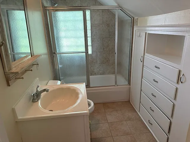 641 Forest Ave #2 — Photo 9