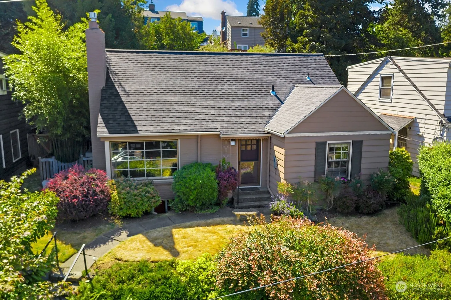 7347 20th Avenue NE photo 1