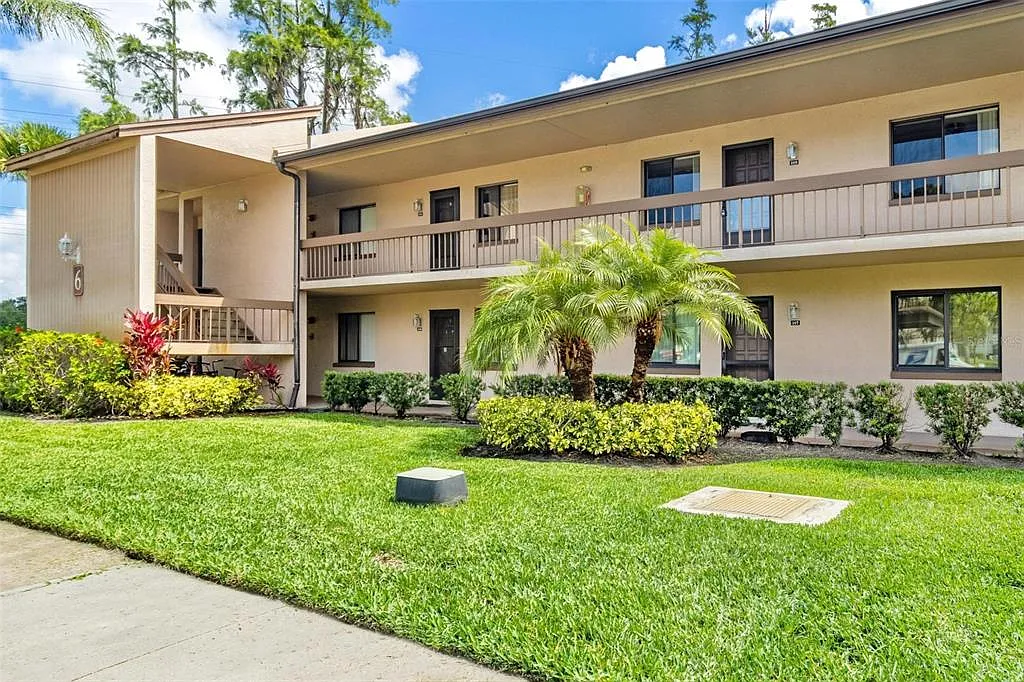 2 bed, 2.0 bath, 1151 sqft, $1,800 — Photo 1