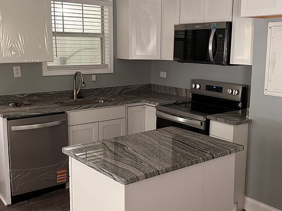 2nd image of 4465 Elmdale Dr #B
