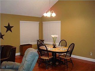 4th image of 6616 White Tail Dr