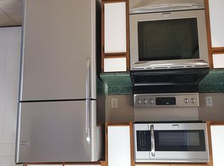 152 Little River Dr, Savannah, GA 31419