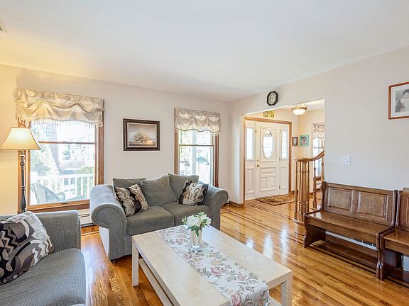 4th image of 188 Lee Ave
