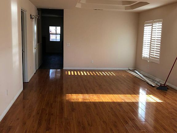 4th image of 3519 W Thornton Ave