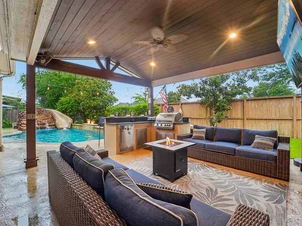 2917 Auburn Creek Ln, League City, TX 77573