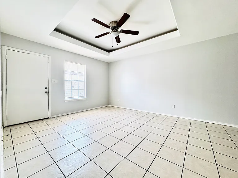 1409 Prosperity Dr #2 — Photo 5