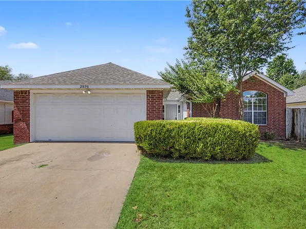 2576 Appleglen St, Springdale, AR 72764
