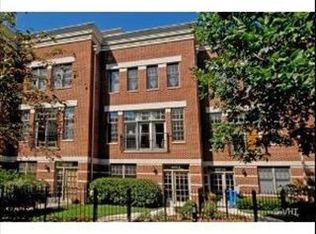 1072 W Chestnut St #I, Chicago, IL 60642