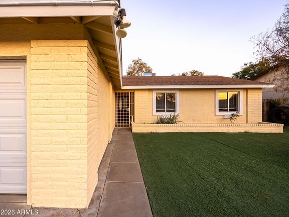 4th image of 3109 N 89TH Drive