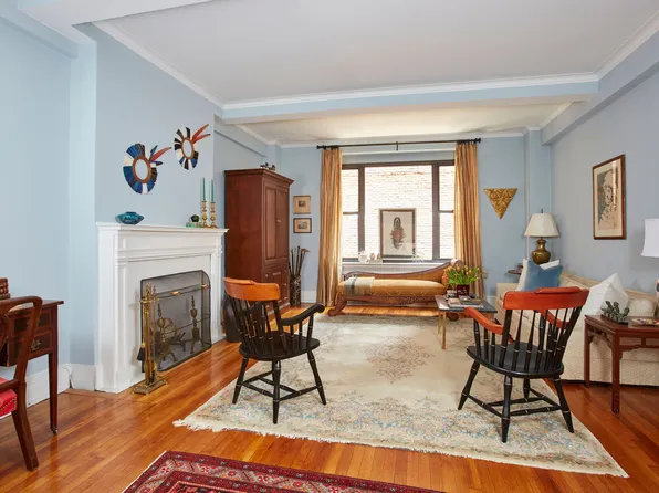 325 East 57th Street image 1 of 9