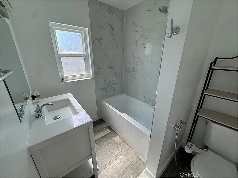 1415 E Gary Pl — Photo 10