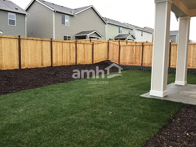 967 Riggs Dr — Photo 14