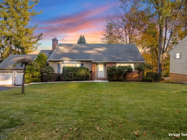 12 Woodlawn Dr, Morristown Town, NJ 07960