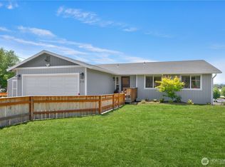 716 Cascadia Park Dr, Yakima, WA 98901