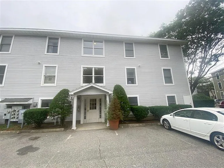 3 Kent Ct #5 — Photo 4