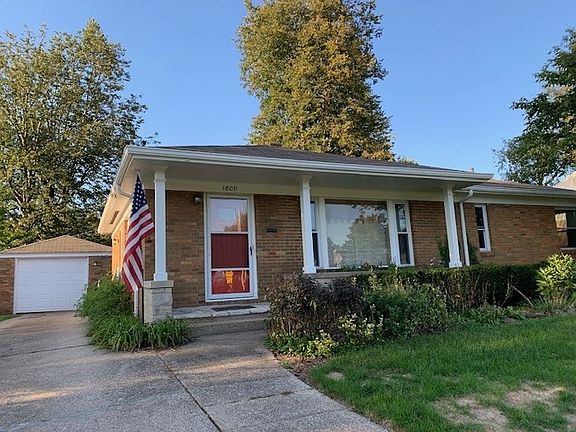2nd image of 1809 Rockne Dr