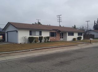 4132 W Robinwood Ave, Visalia, CA 93291