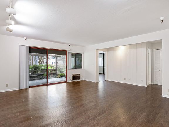 4th image of 439 Alberto Way Unit A110
