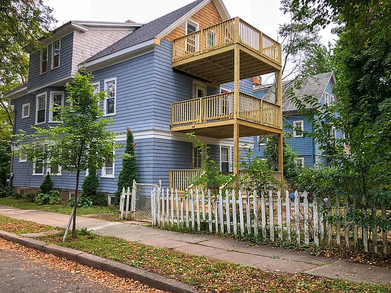 224 W Rock Ave #3 — Photo 1