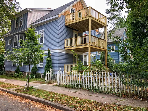 224 W Rock Ave #3 Photo 1