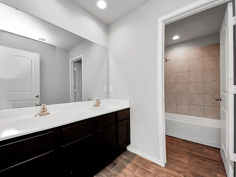 4406 Andorno Dr — Photo 34